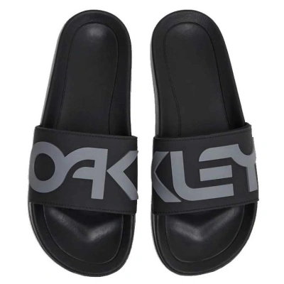 Oakley summerville slide Velikost: 49 EUR