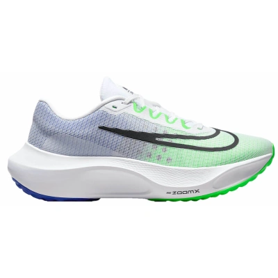 Nike Zoom Fly 5 M Velikost: 40,5 EUR